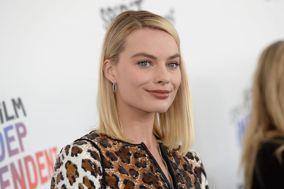 Le carr&eacute; lisse de Margot Robbie