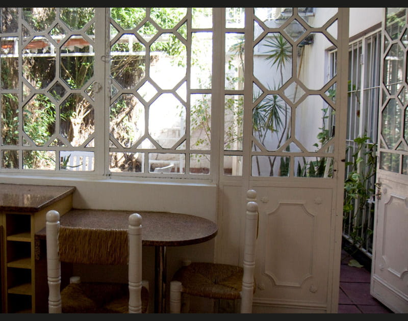 Une cuisine ouverte sur le jardin