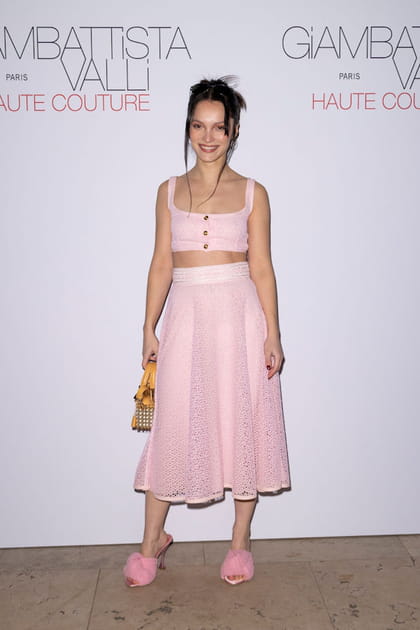 Lola Le Lann au d&eacute;fil&eacute; Giambattista Valli