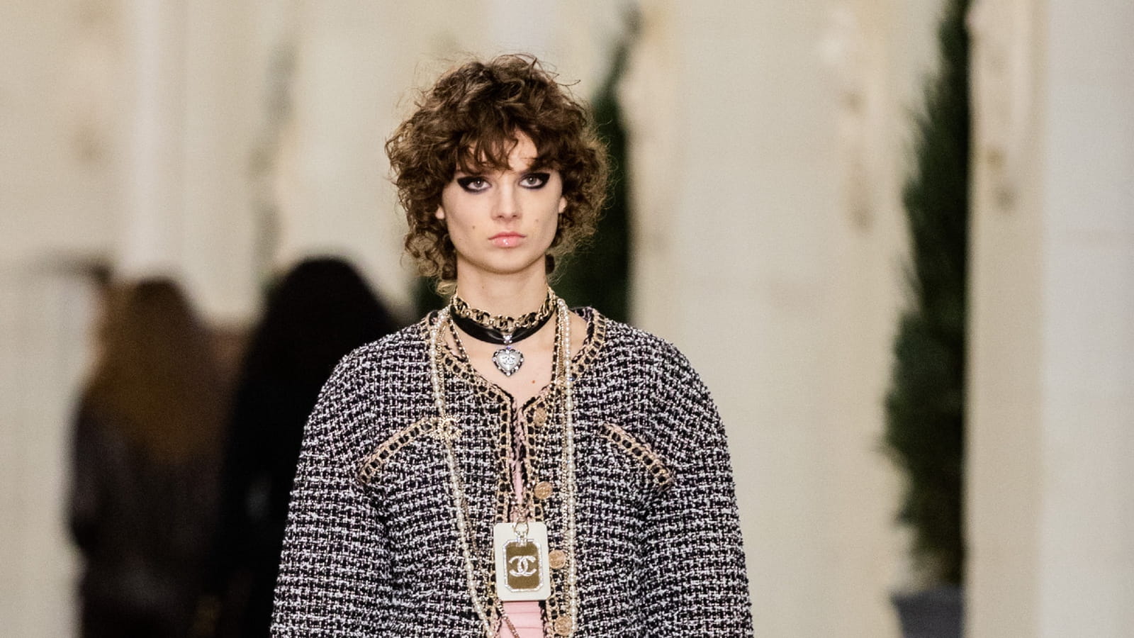 Look 15