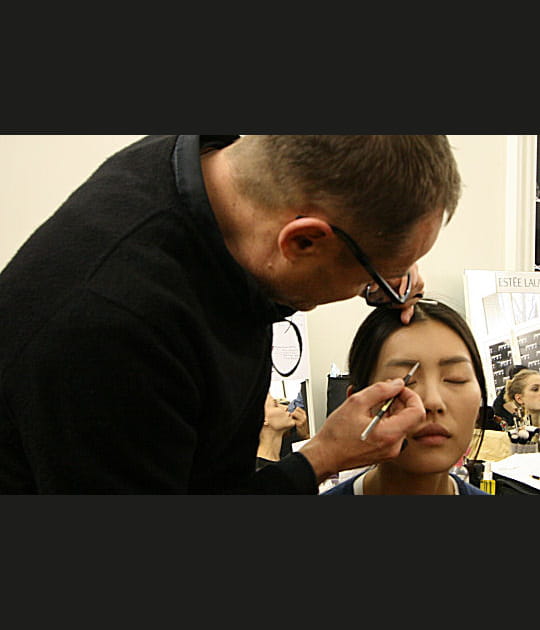 Maquillage&nbsp;: redessiner les sourcils