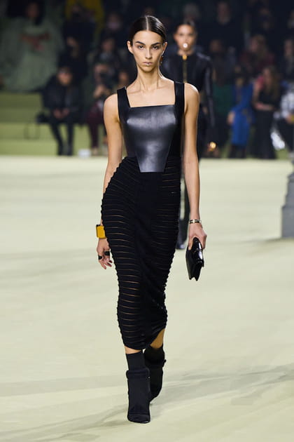 Look 57&nbsp;du d&eacute;fil&eacute; Balmain