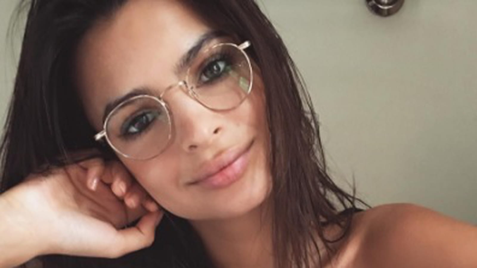 Emily Ratajkowski 