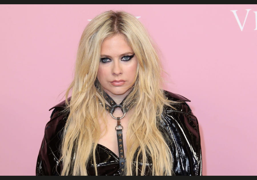 Flop&nbsp;: les cheveux en bataille d'Avril Lavigne