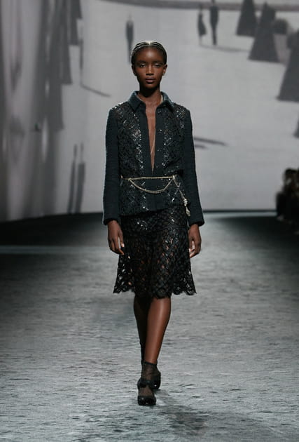 Look 61&nbsp;du d&eacute;fil&eacute; Chanel