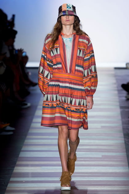 D&eacute;fil&eacute; BCBG