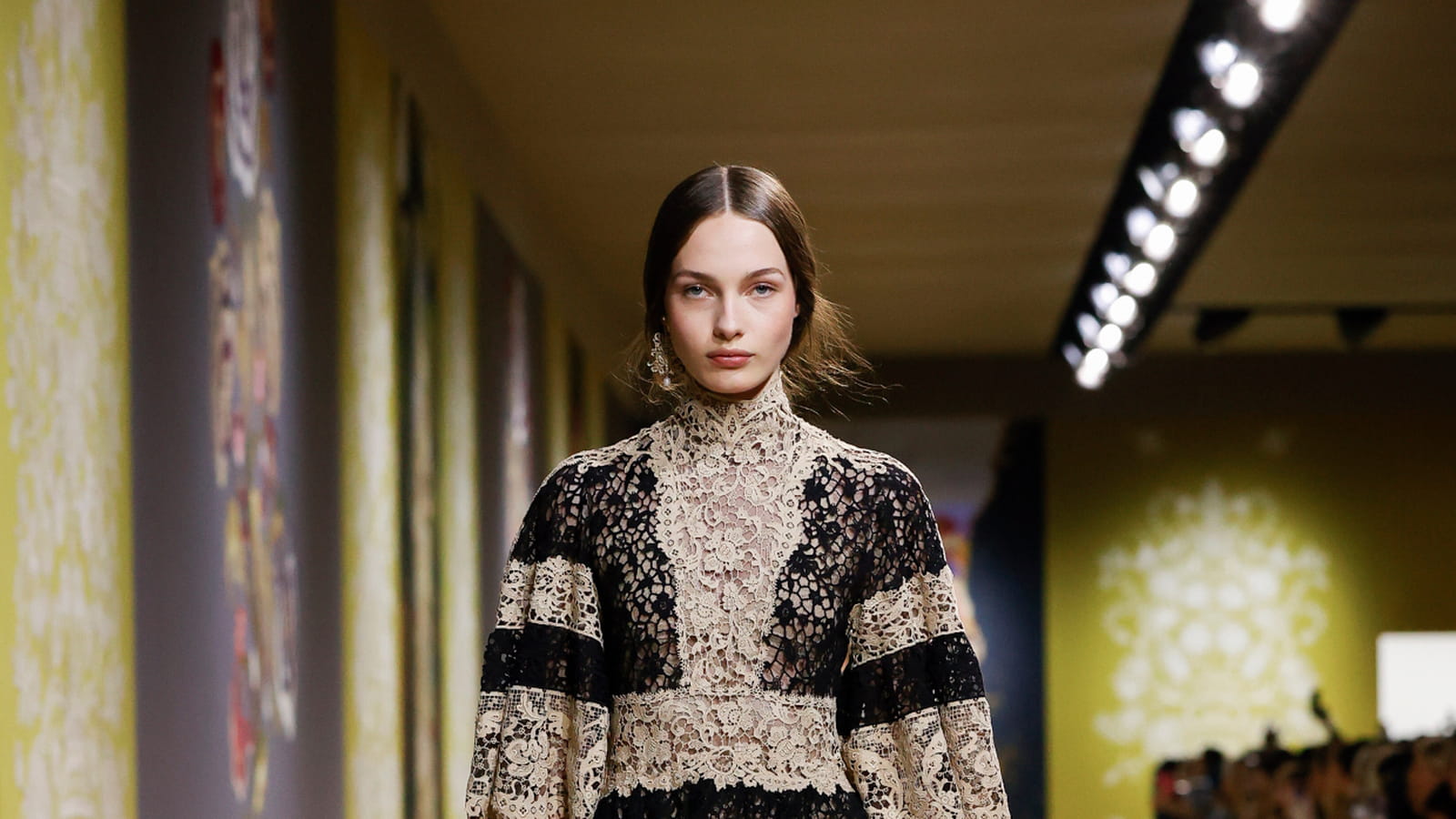Look 23