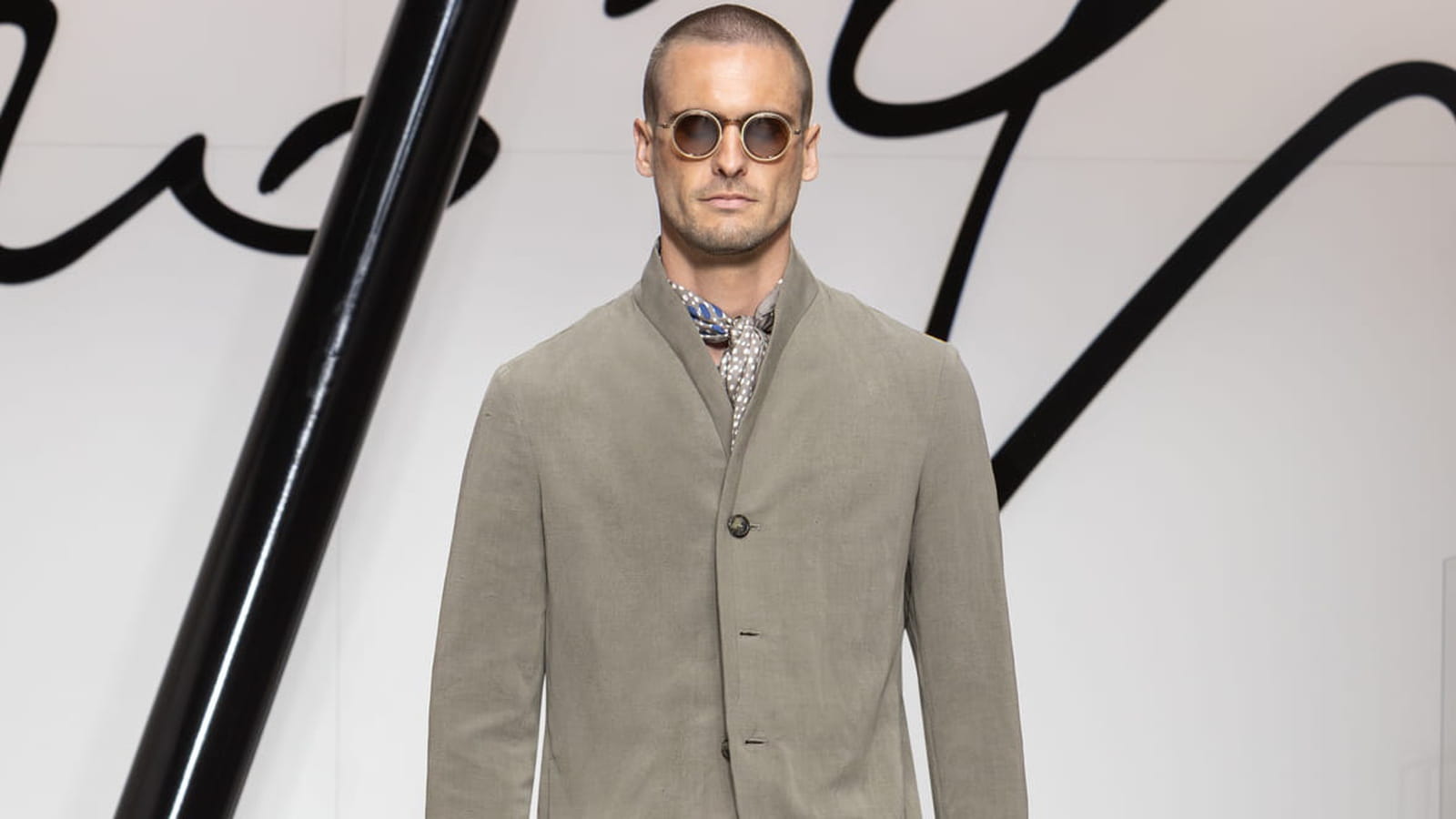 Look 2
