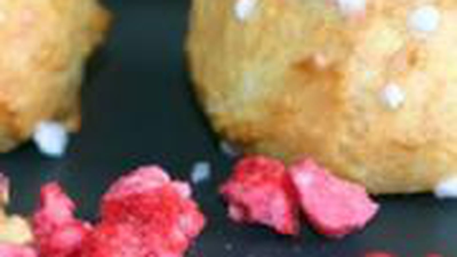 Chouquettes aux pralines roses
