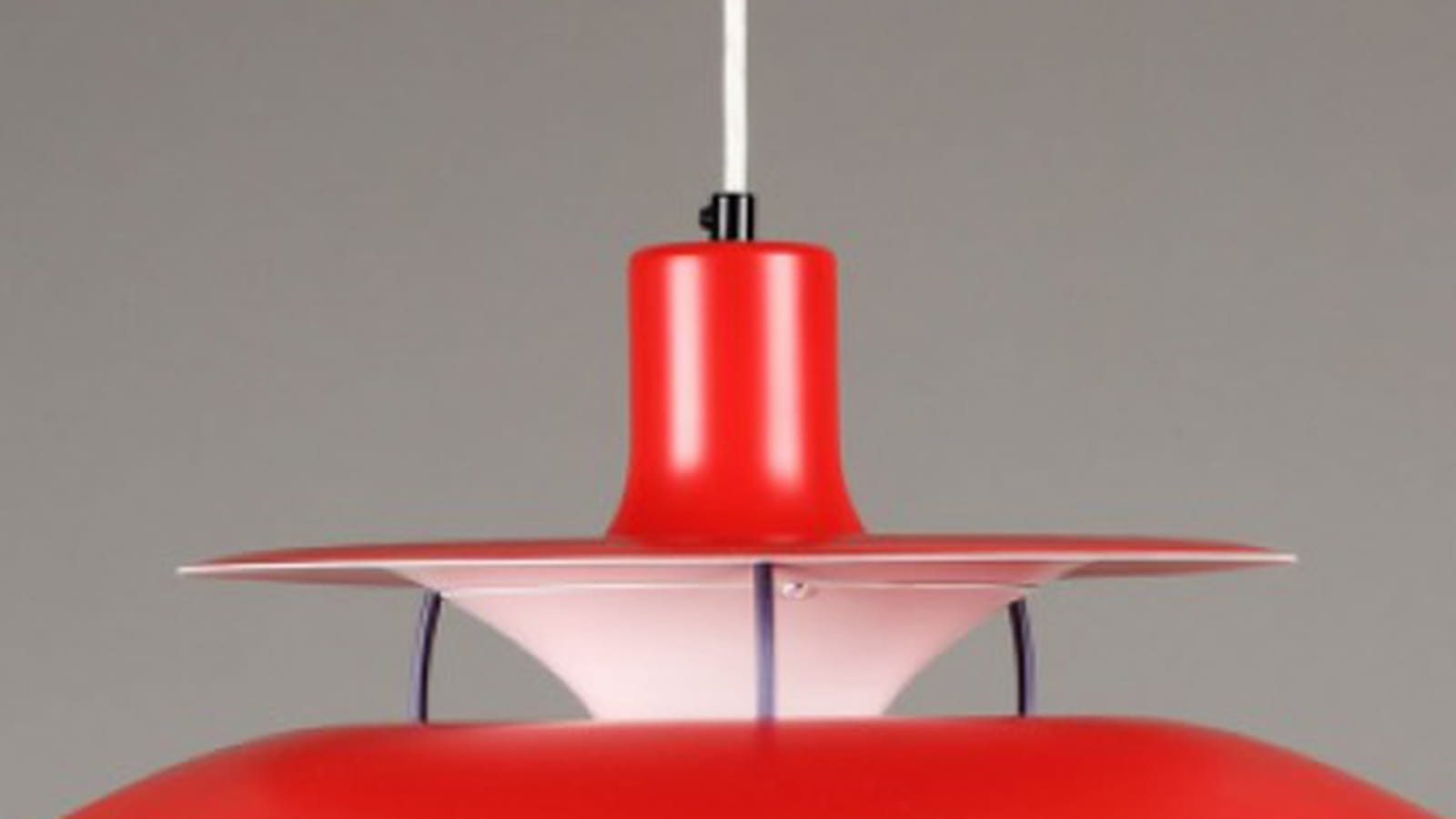 Suspension Poul Henningsen chez Brocante Lab
