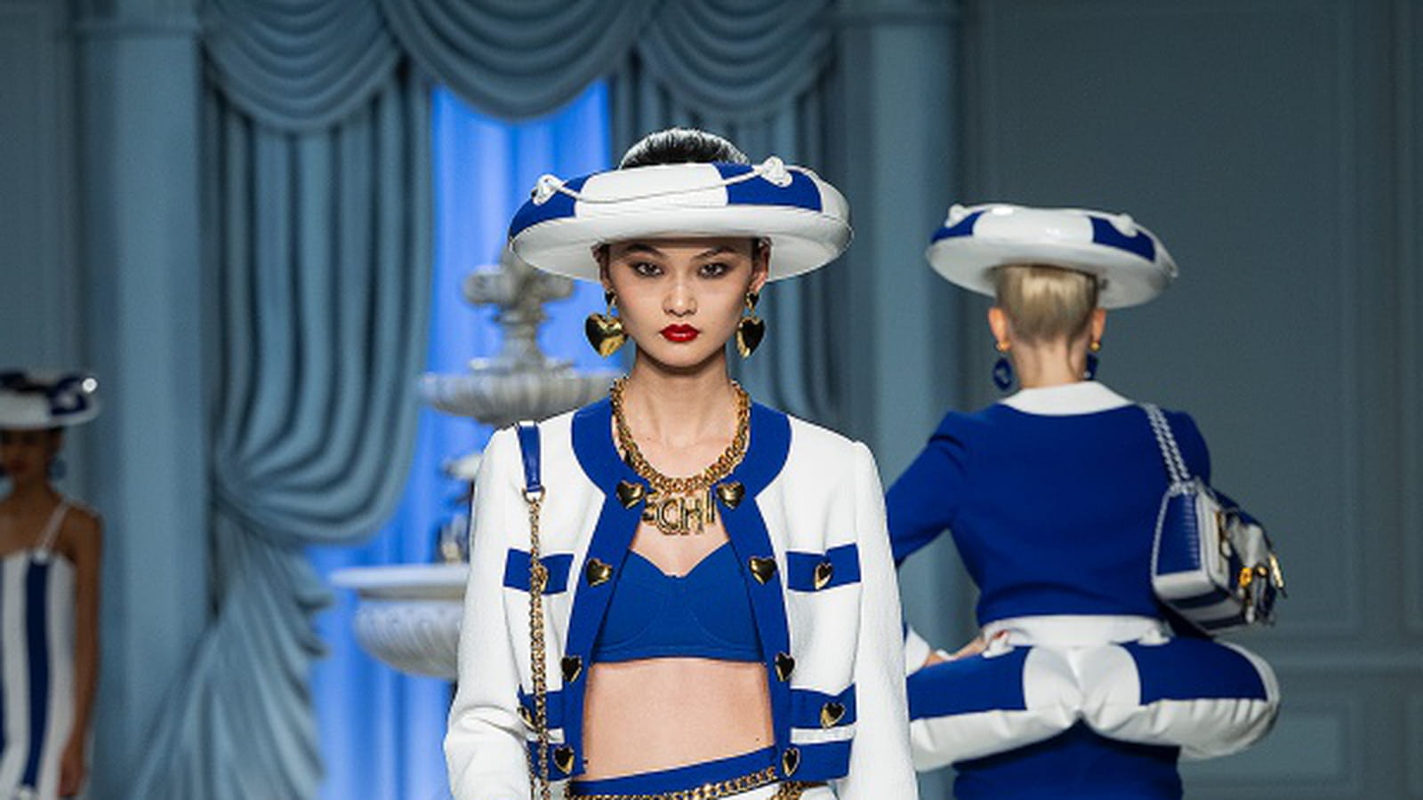 Look 27
