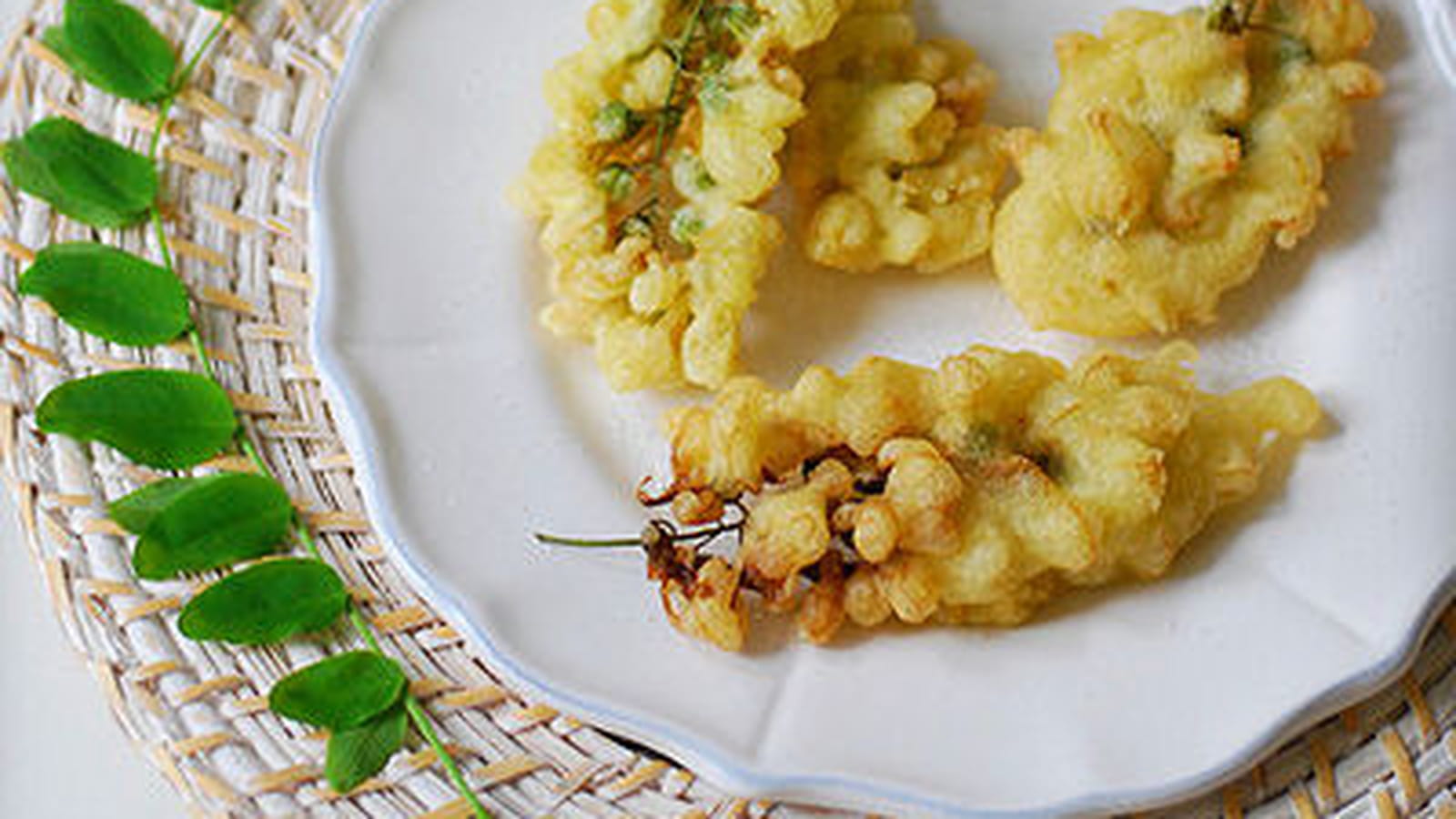 Beignets de fleurs d'acacia