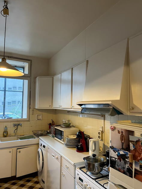 Avant&nbsp;: une cuisine v&eacute;tuste manquant de placards