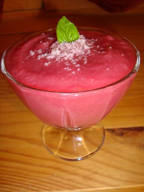 Compote de mangues et de pêches de vigne
