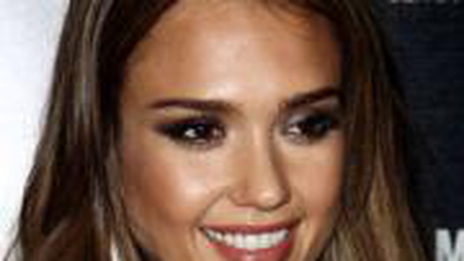 Jessica Alba en brune