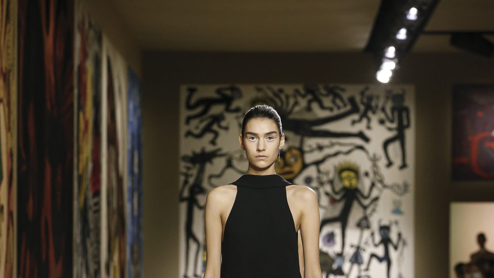 Look 18