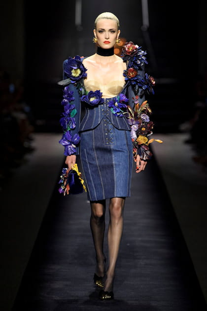 D&eacute;fil&eacute; Schiaparelli haute couture automne-hiver 2022-2023