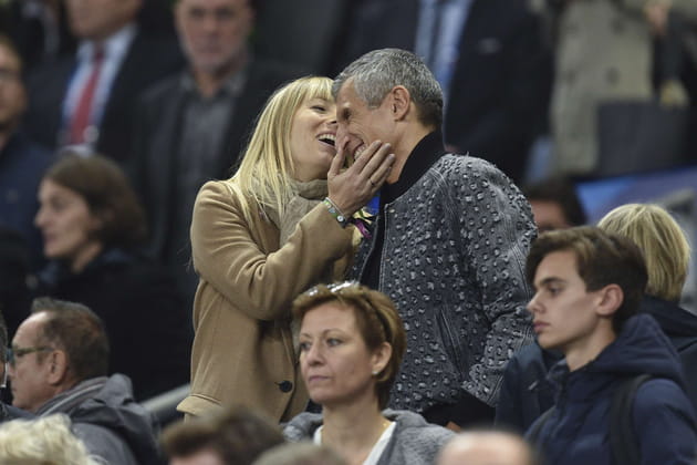 Mélanie Page et Nagui, amoureux dans les gradins