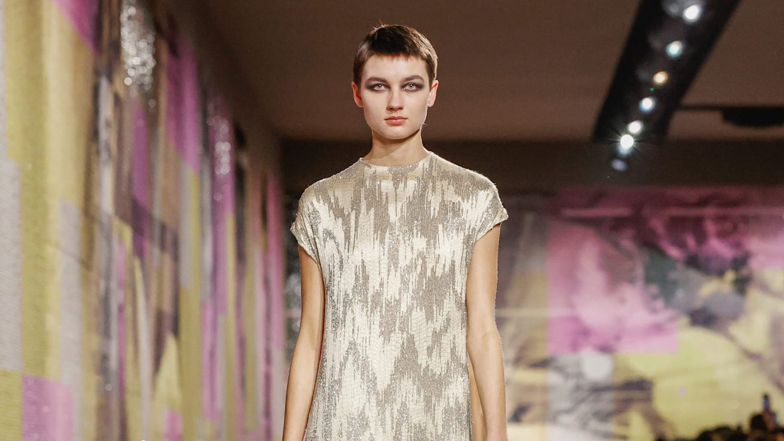 Look 30
