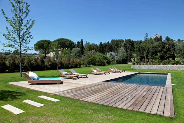 Bardage en bois côté piscine