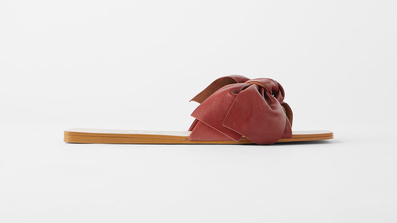 Sandales plates en cuir 
