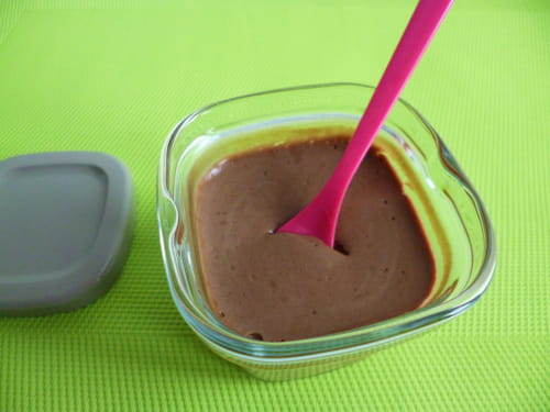 Yaourts végétaux amande et caroube à 80 kcal