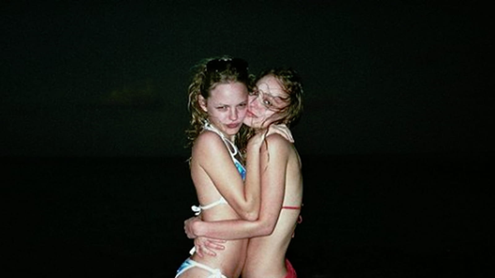 Lily-Rose Depp et Alana 