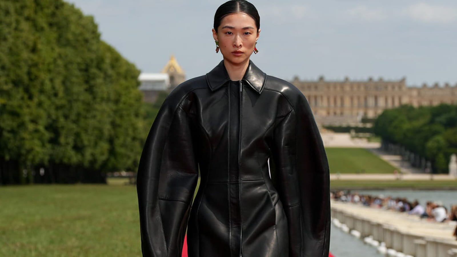 Look 18