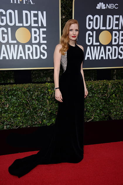 Jessica Chastain en robe noire à traîne