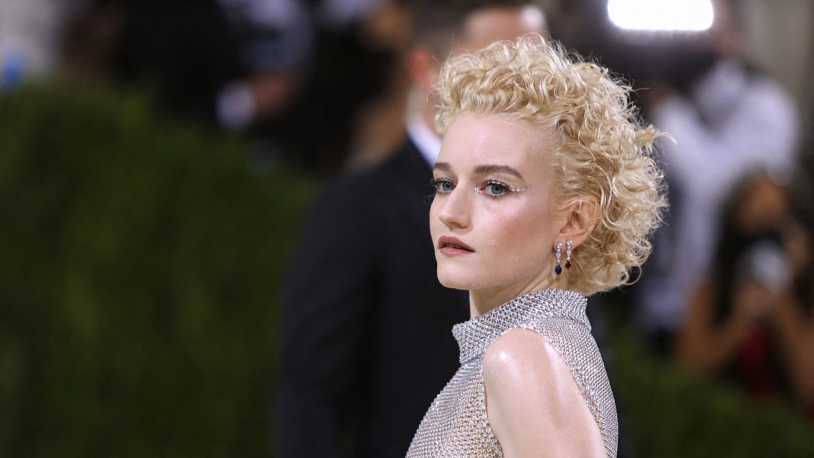 Julia Garner