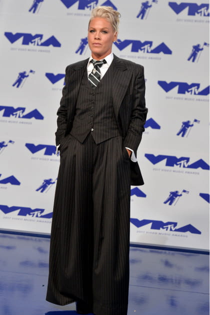 Pink en pantalon large &agrave; rayures