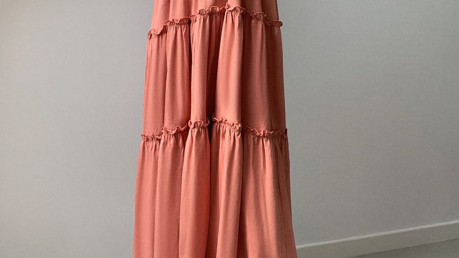 Robe longue à volants
