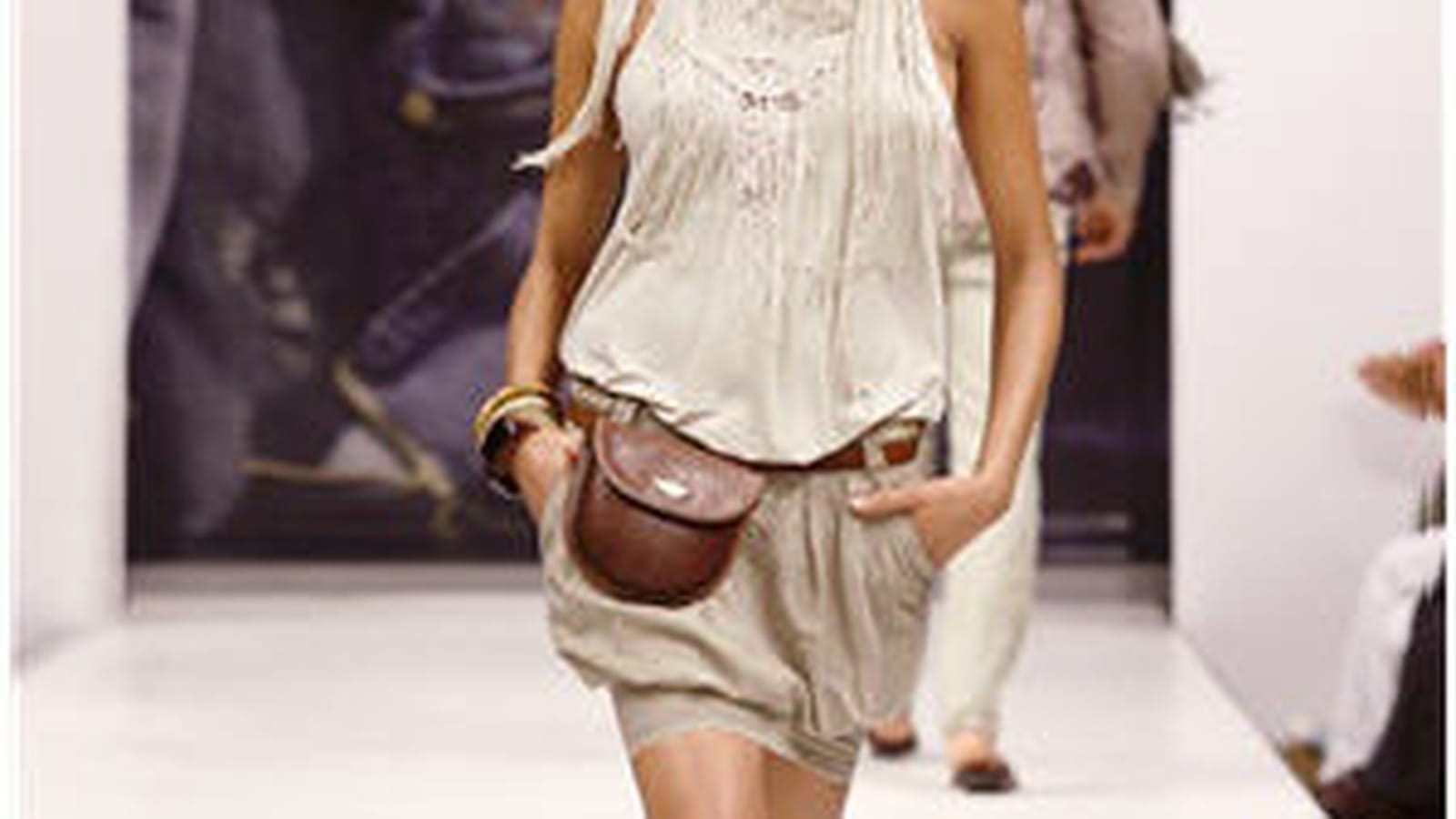Jupe écrue de Guess Jeans