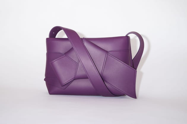 Sac &agrave; main violet &agrave; n&oelig;ud