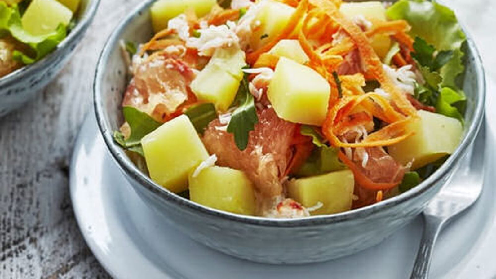 Salade de pommes de terre primeurs, crabe, pamplemousse, carotte, persil