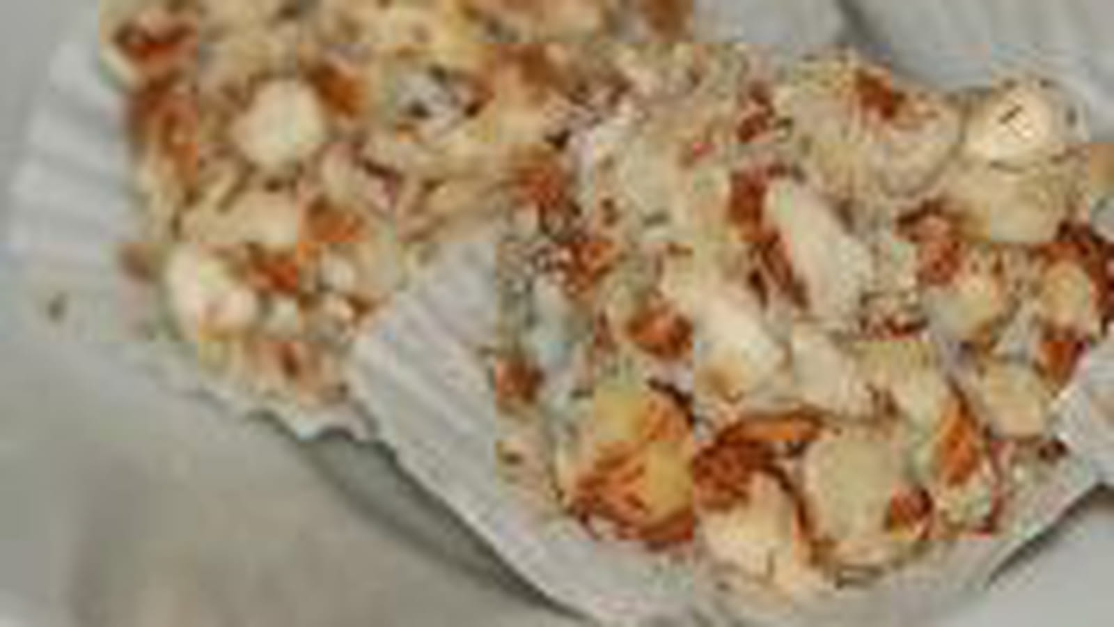 Truffes raisins roquefort noisettes