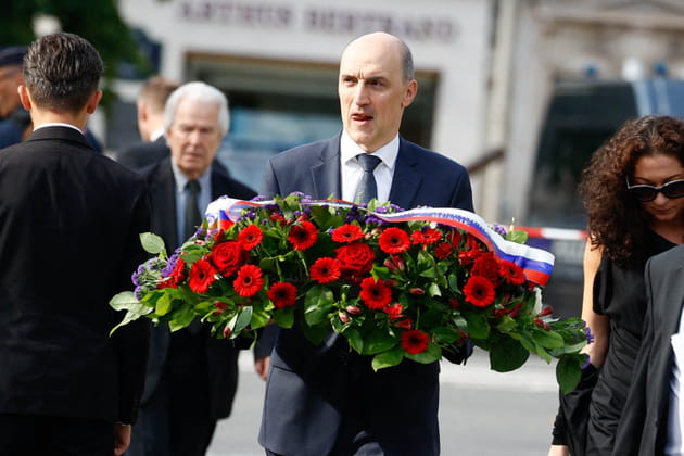 Obsèques d'Hélène Carrère d'Encausse : la Russie envoie des fleurs