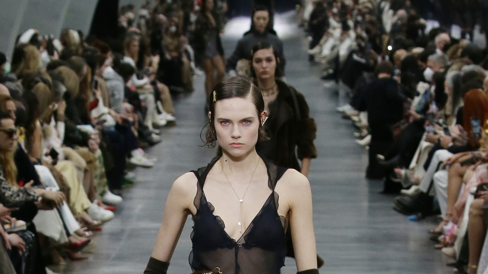 Look 37