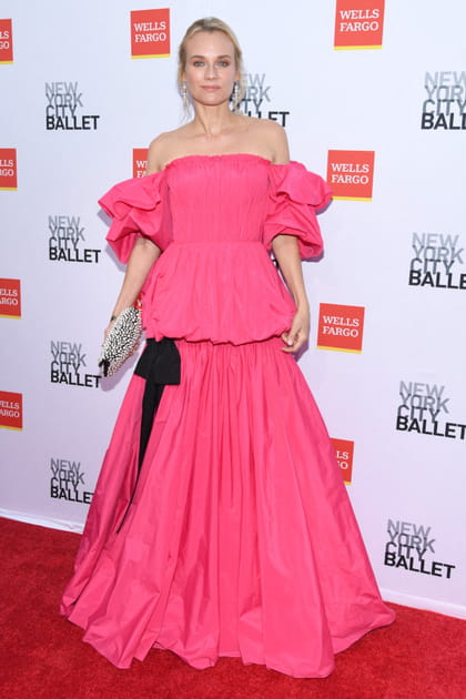 Diane Kruger en robe longue rose XXL