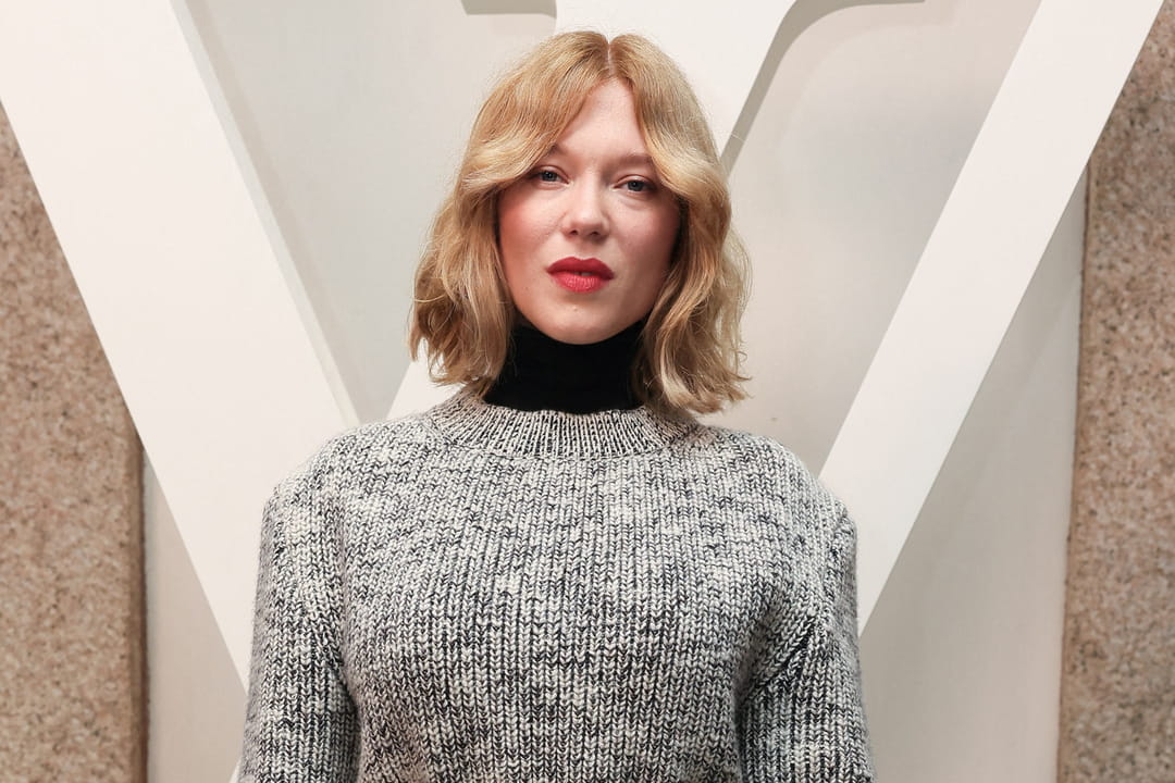Le carré court à frange rideau de Léa Seydoux