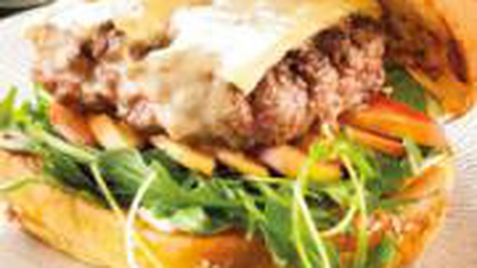Burger au Brie, sauce grenade