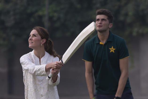 Kate Middleton : quel beau lancer !