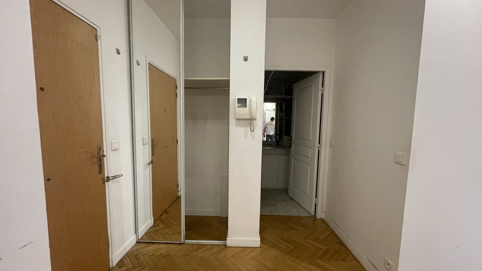 Entrée avant 
