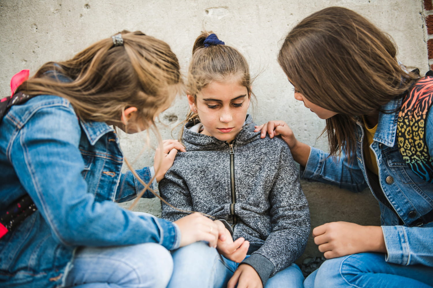 5 signs to recognize when a child is harassed at school