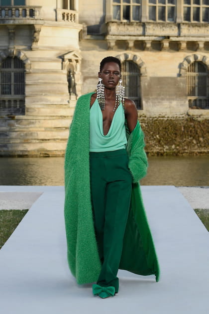 Look 46&nbsp;du d&eacute;fil&eacute; Valentino haute couture automne-hiver 2023-2024