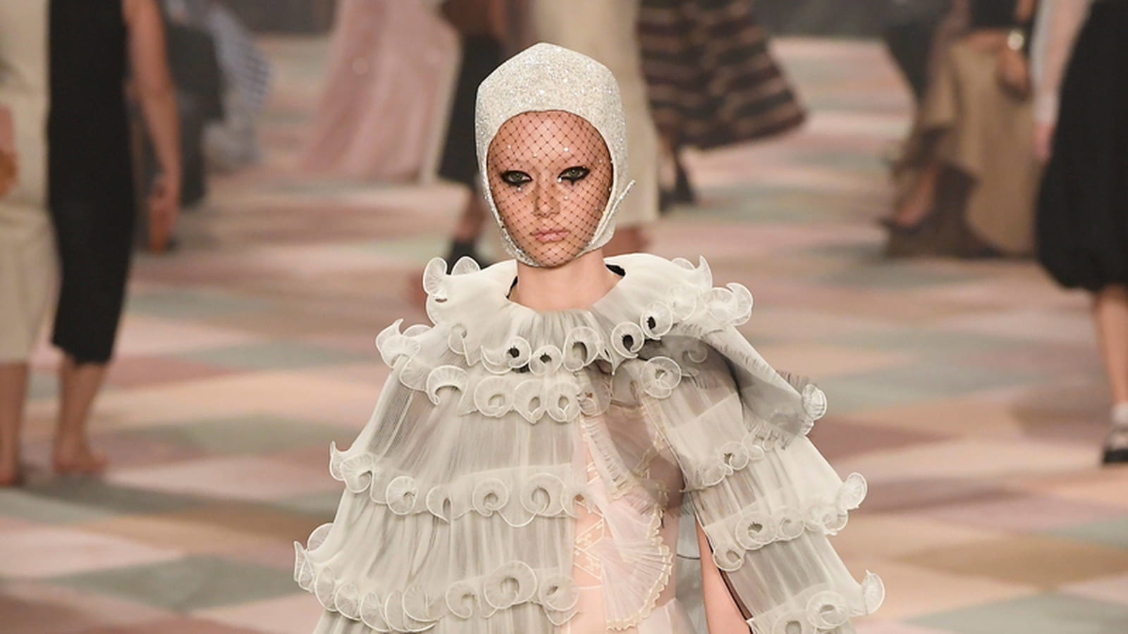 Look 38