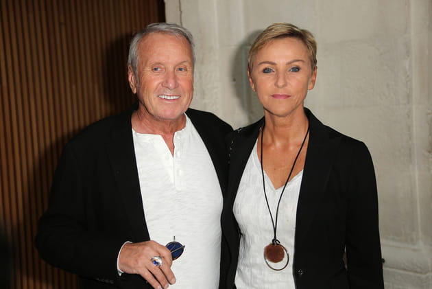 Yves Rénier pose avec sa femme Karin en 2018