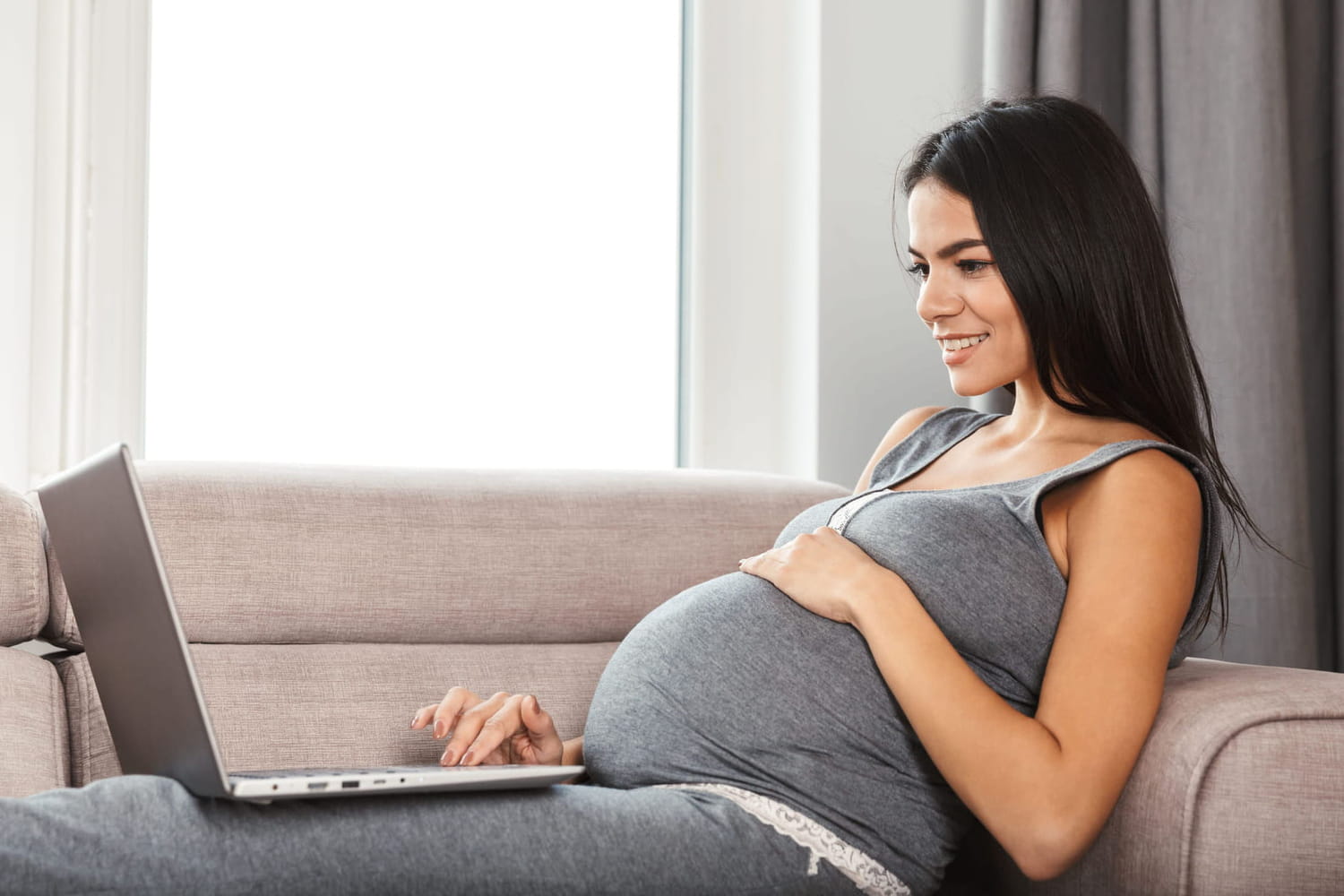 Prime de naissance : montants, demande à la Caf, plafonds