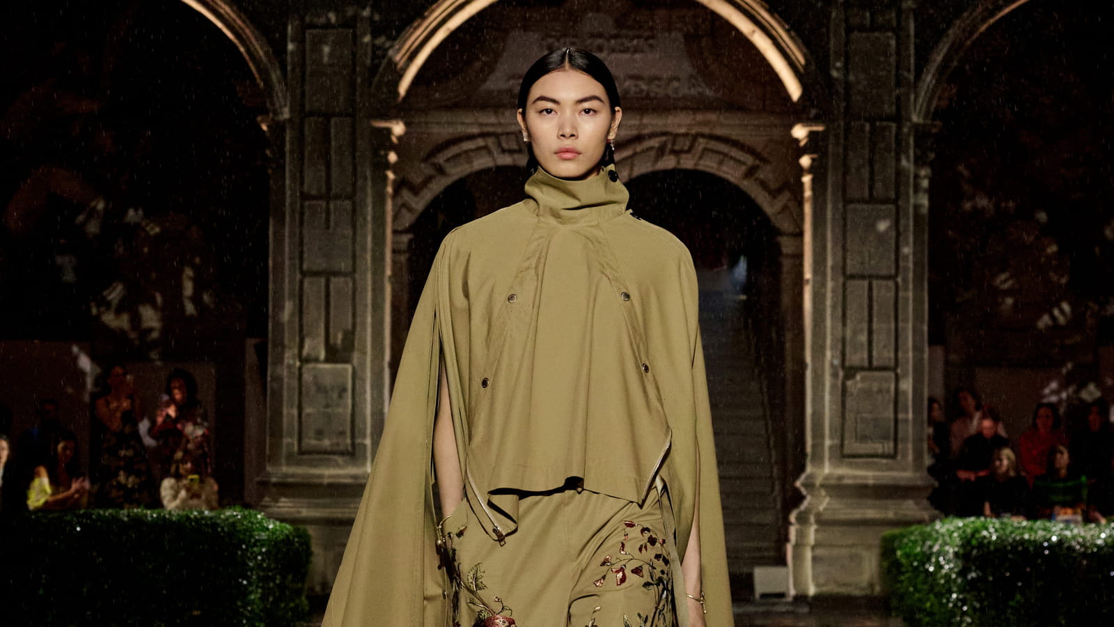 Look 80