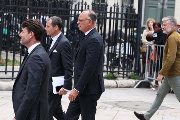 Fun&eacute;railles de Bernadette Chirac&nbsp;: Edouard Philippe, aper&ccedil;u devant la basilique